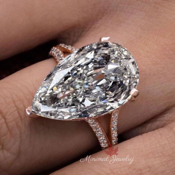 Pear Moissanite Ring Rose Gold 14CTpear shaped Engagement Ring Large Statement Cocktail Ring Split Shank Wedding Anniversary Ring for women