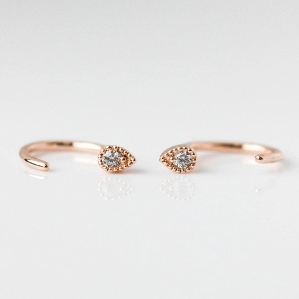 Ear hugger earrings,half open huggie hoop earrings,tiny huggie earrings,sleeper earrings,gift for her,solid gold huggie earrings•ear hugger