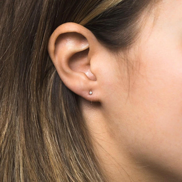 Ear hugger earrings,half open huggie hoop earrings,tiny huggie earrings,sleeper earrings,gift for her,solid gold huggie earrings•ear hugger