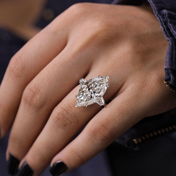 7.5 CT marquise moissanite engagement ring Side Shield Three Stone Ring big Statement Wedding ring for Women large diamond Anniversary Ring