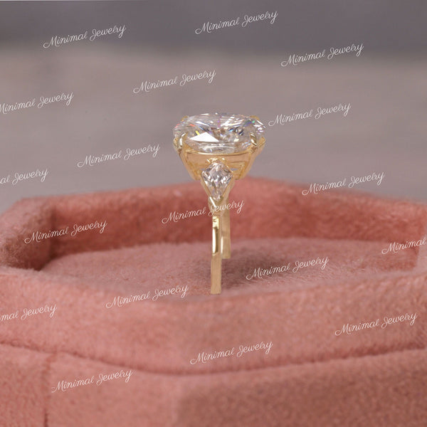 3.4 TCW three stone oval engagement ring,Moissanite cluster ring,bezel set kite cut&oval cut Moissanite three stone ring,unique wedding ring