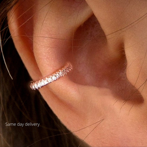 Ear cuff no piercing,conch ear cuff,14k solid gold ear cuff,fake piercing,ear cuff earrings,conch cuff•non pierced ear cuff•diamond ear cuff