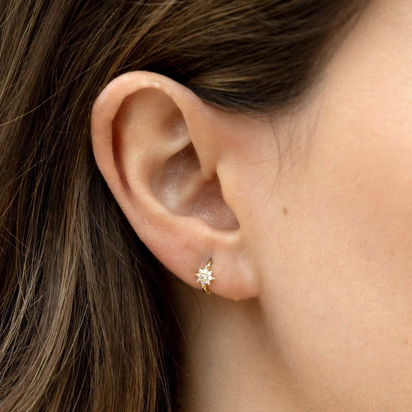 Huggie hoop earrings,14k solid gold huggie earrings,cartilage hoop,helix hoop,flower,diamond helix earring•tiny gold hoops•cartilage earring