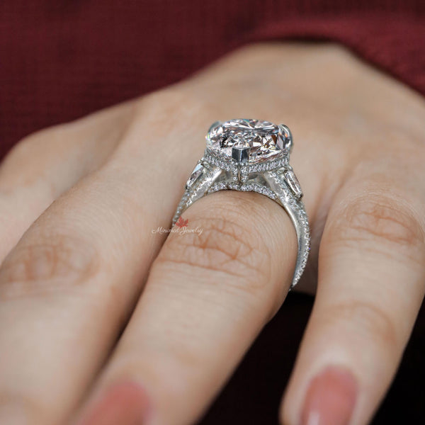 Pear Moissanite Ring Three Stone Engagement Ring 10 CT Pear Shaped Wedding Ring Split Shank 14k Gold Jewelry Statement Anniversary gift ring