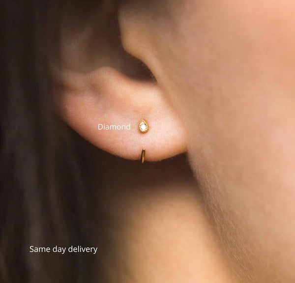 Sleeper earrings,14k solid gold huggie earrings,open hoop earrings,half hoop earrings,ear hugger earrings,gold sleeper earrings•tiny hoops